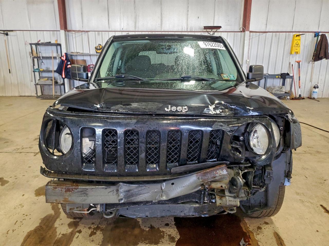 Jeep Patriot Latitude Image 9