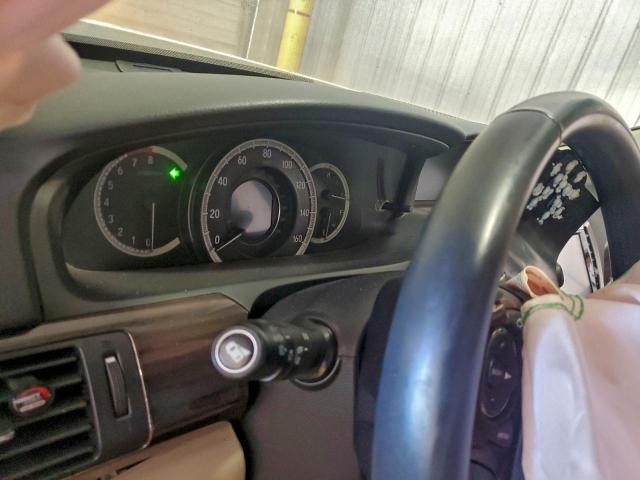 Honda Accord Touring Image 12