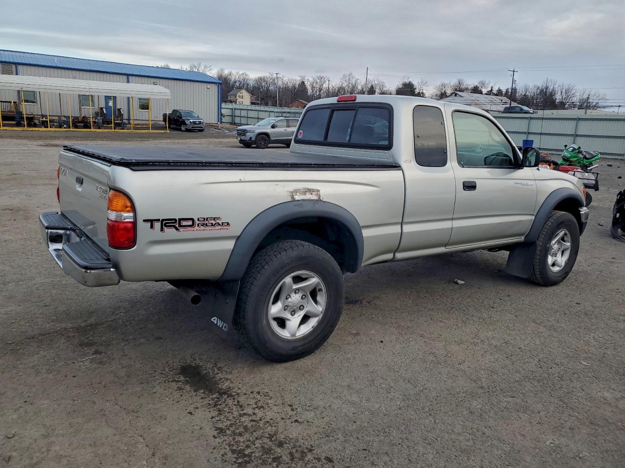Toyota Tacoma Xtracab Image 12