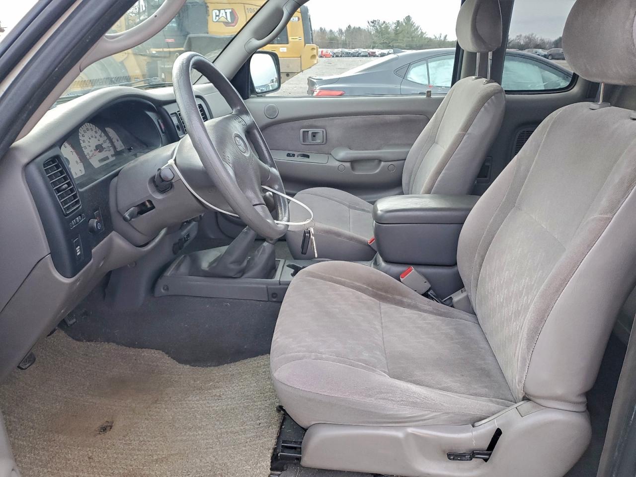 Toyota Tacoma Xtracab Image 6