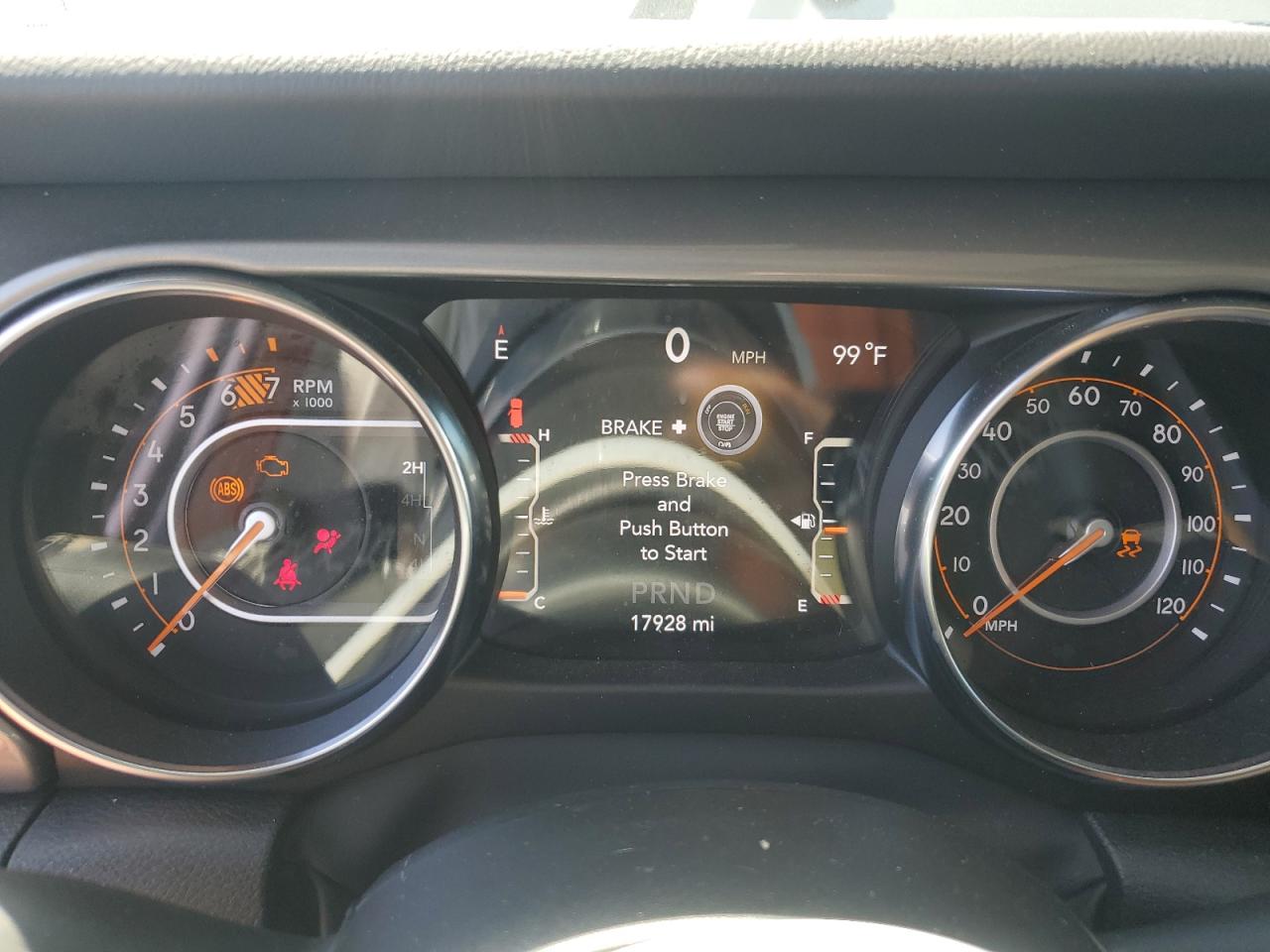 Jeep Wrangler Sahara Image 3