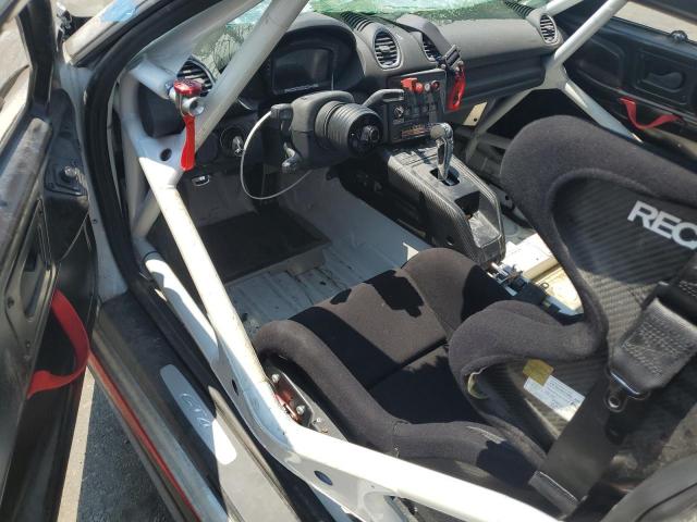 Porsche Cayman Image 10