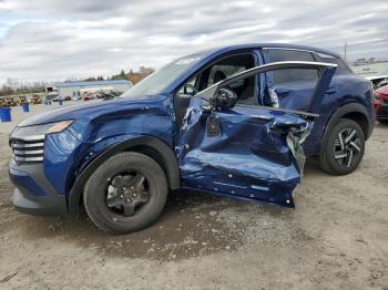 Salvage Nissan Kicks