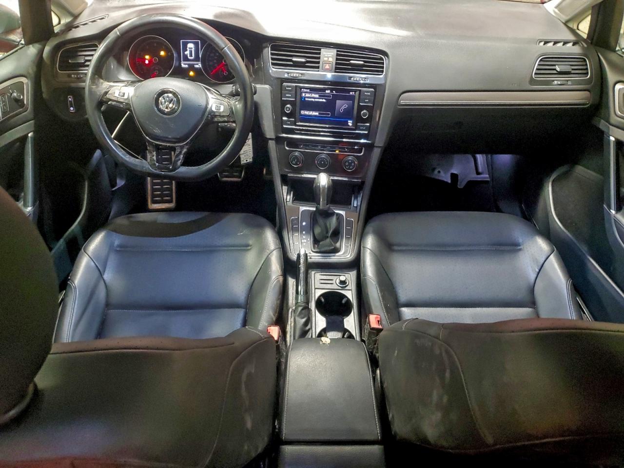 Volkswagen Golf S Image 5