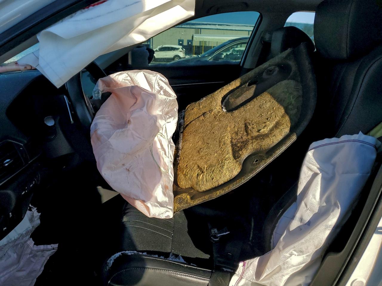 Honda Accord Touring Image 9