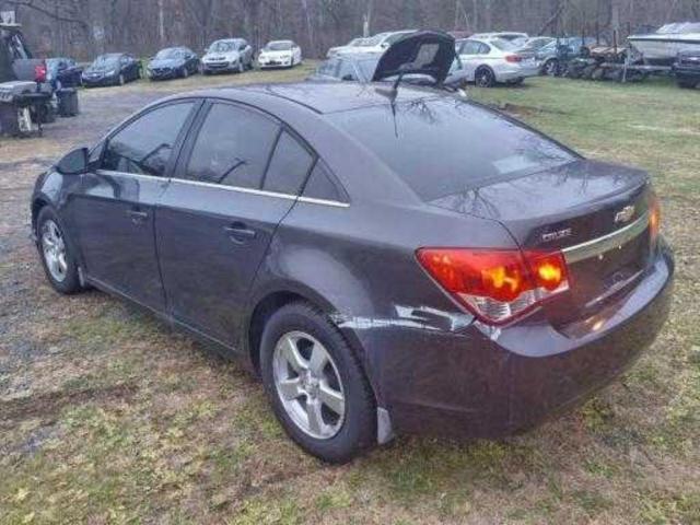 Chevrolet Cruze Lt Image 3