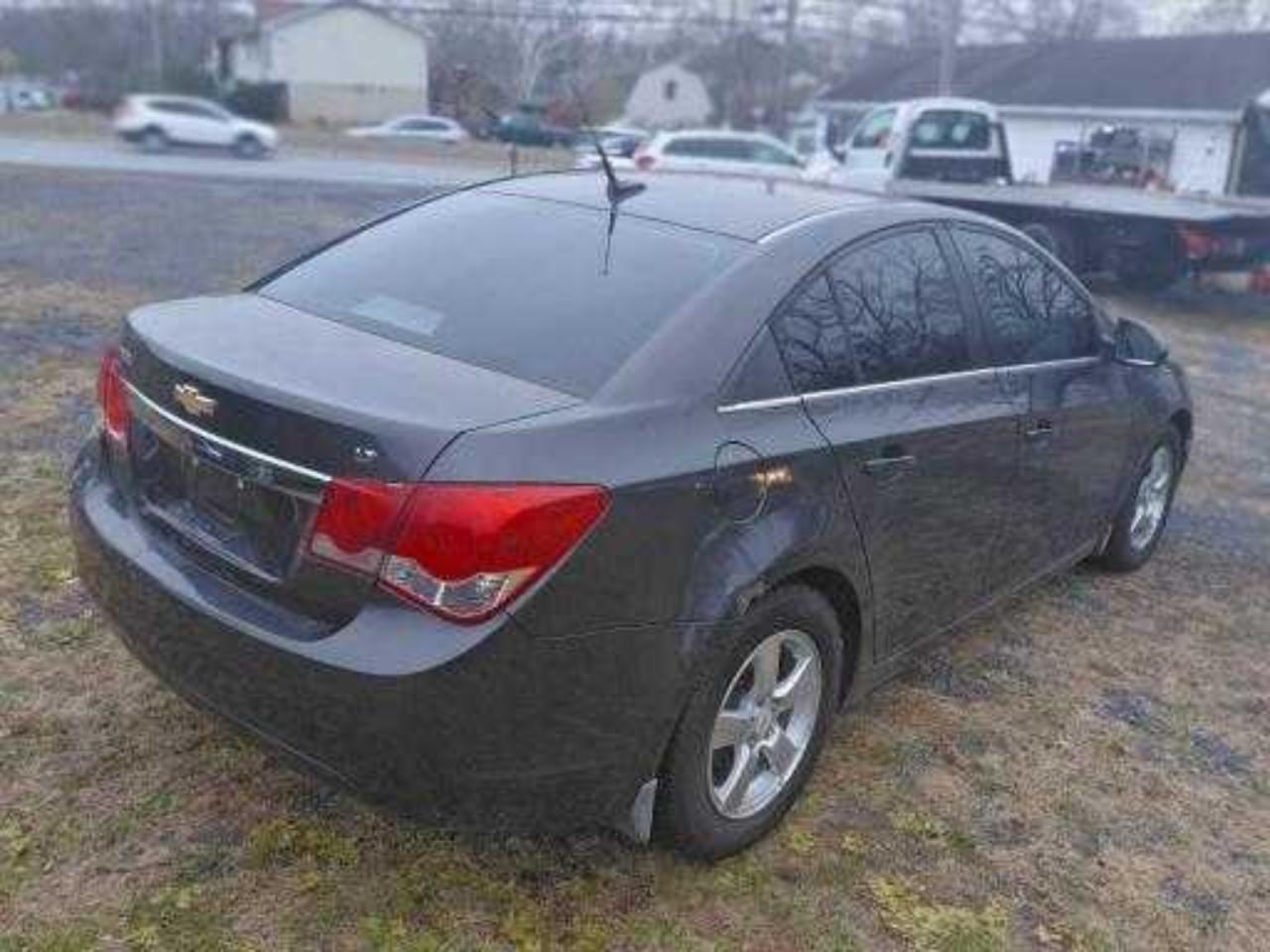 Chevrolet Cruze Lt Image 8