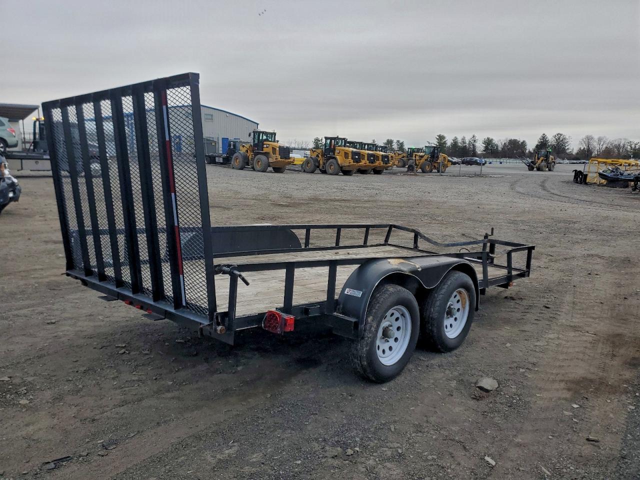 Carr Trailer Image 4