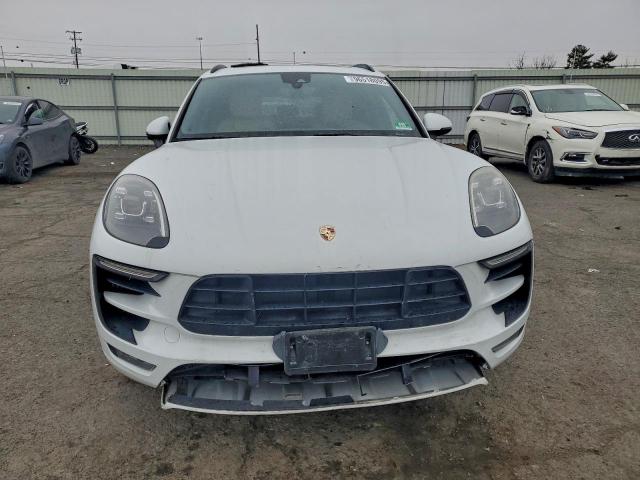 Porsche Macan Gts Image 3