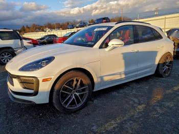  Salvage Porsche Macan Base