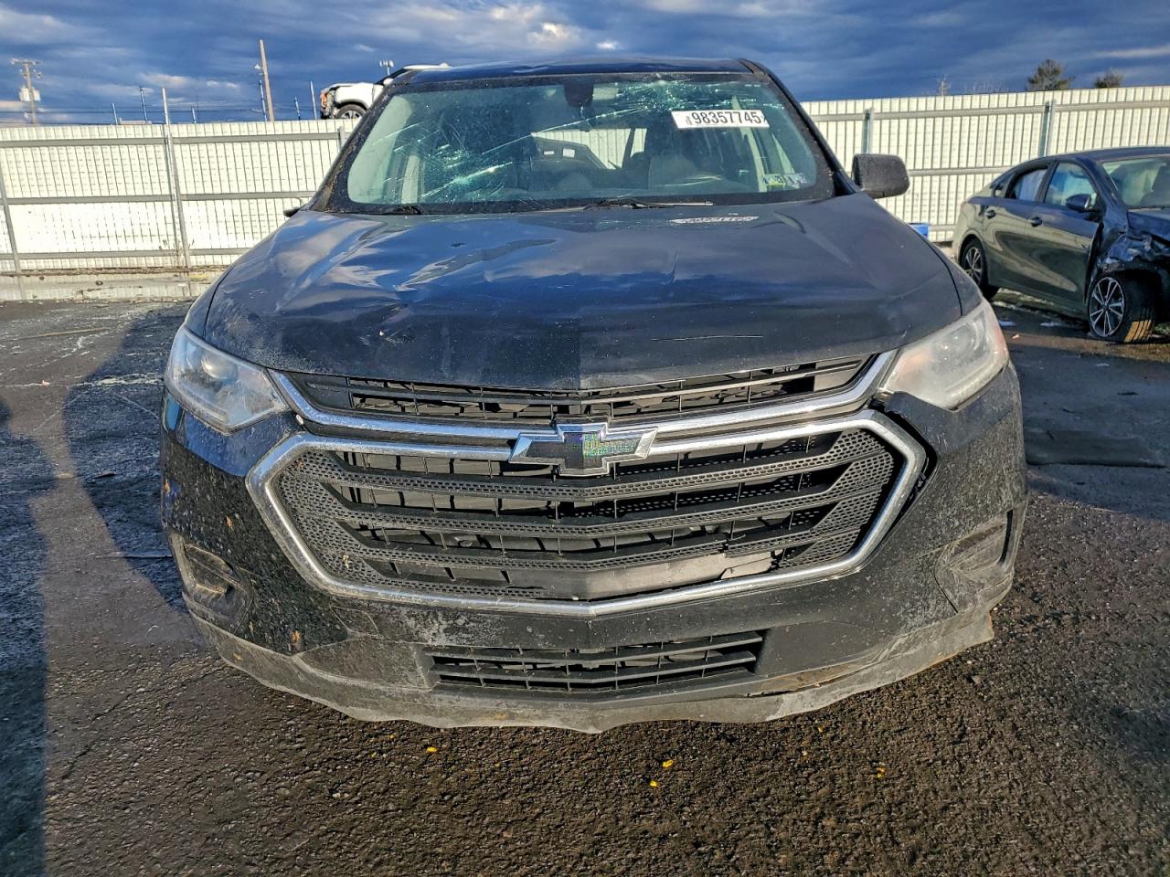 Chevrolet Traverse Ls Image 3