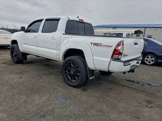 Toyota Tacoma Double Cab Image 5