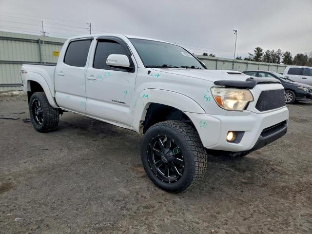 Toyota Tacoma Double Cab Image 9