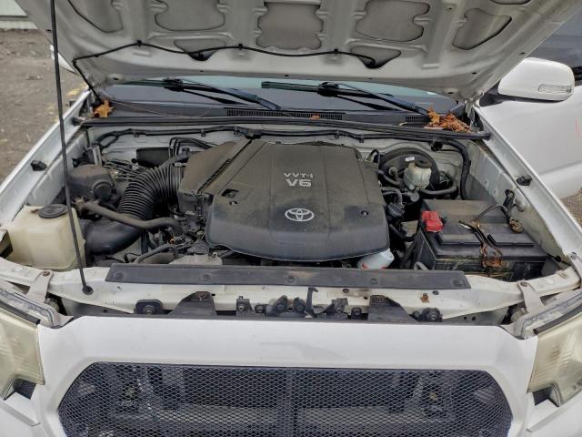Toyota Tacoma Double Cab Image 7