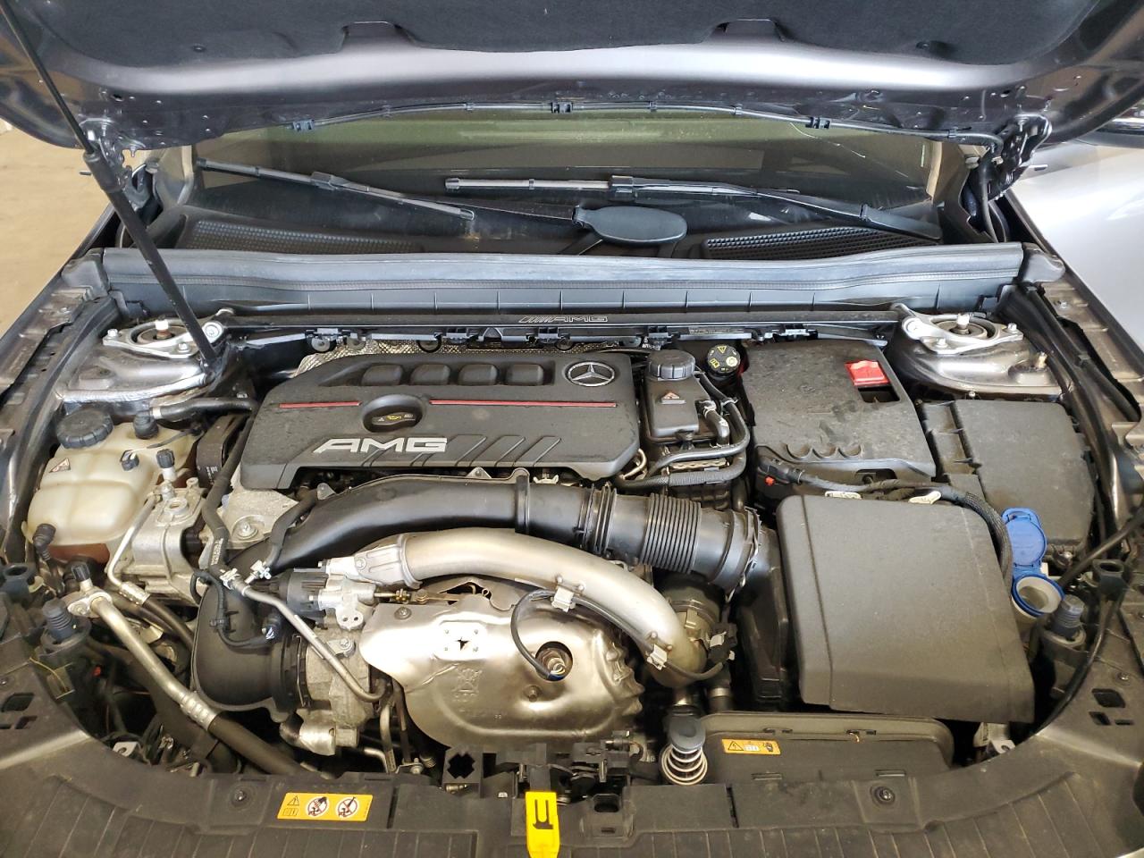 Mercedes-Benz GLB Amg 35 4matic Image 9