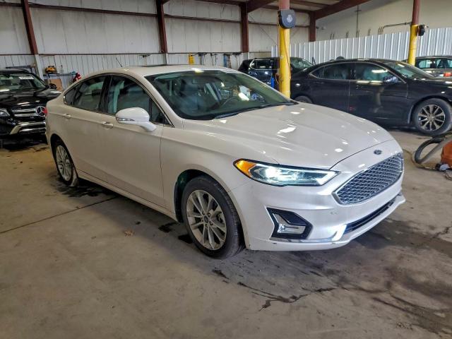 Ford Fusion Titanium Image 9