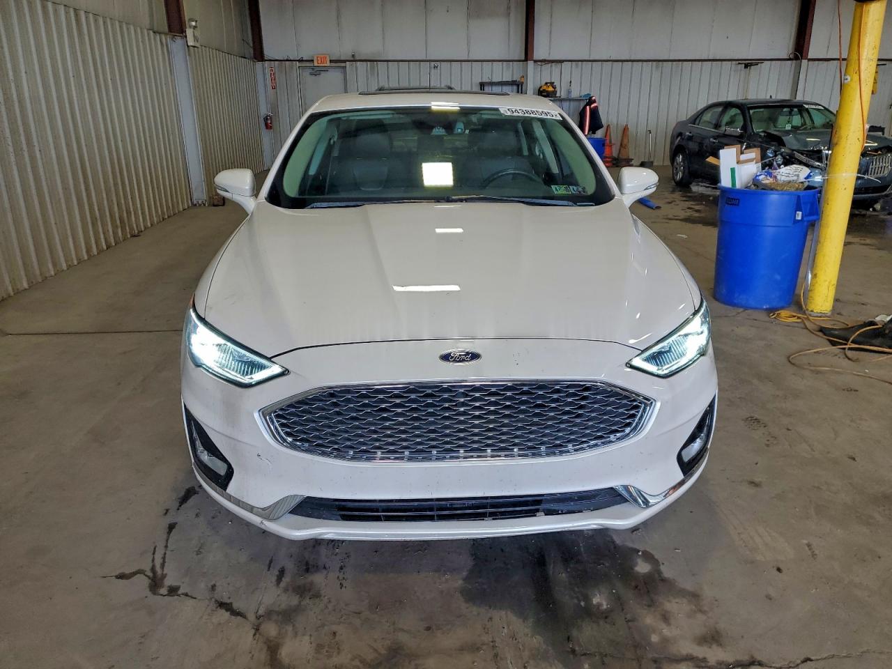 Ford Fusion Titanium Image 11