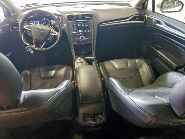 Ford Fusion Titanium Image 4