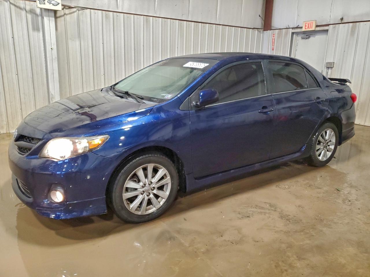 Toyota Corolla Base Image 1