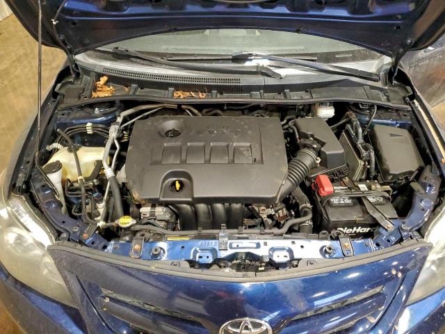 Toyota Corolla Base Image 10