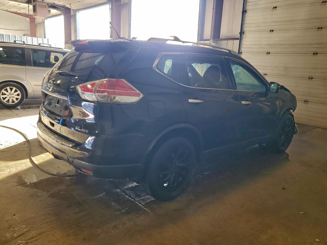 Nissan Rogue S Image 6