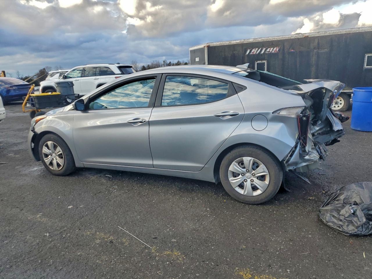 Hyundai ELANTRA Se Image 2