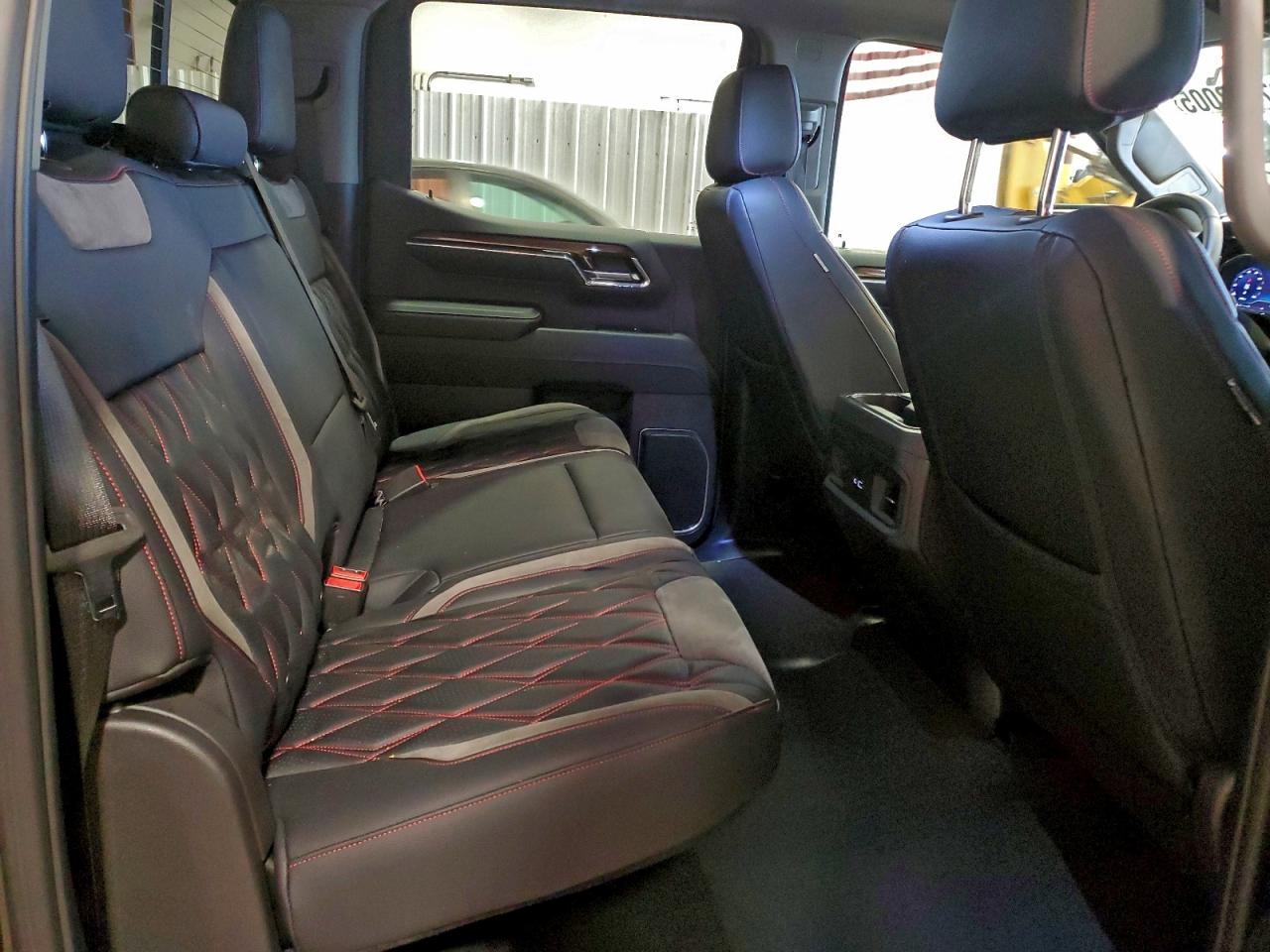 Chevrolet Silverado K1500 Rst Image 11