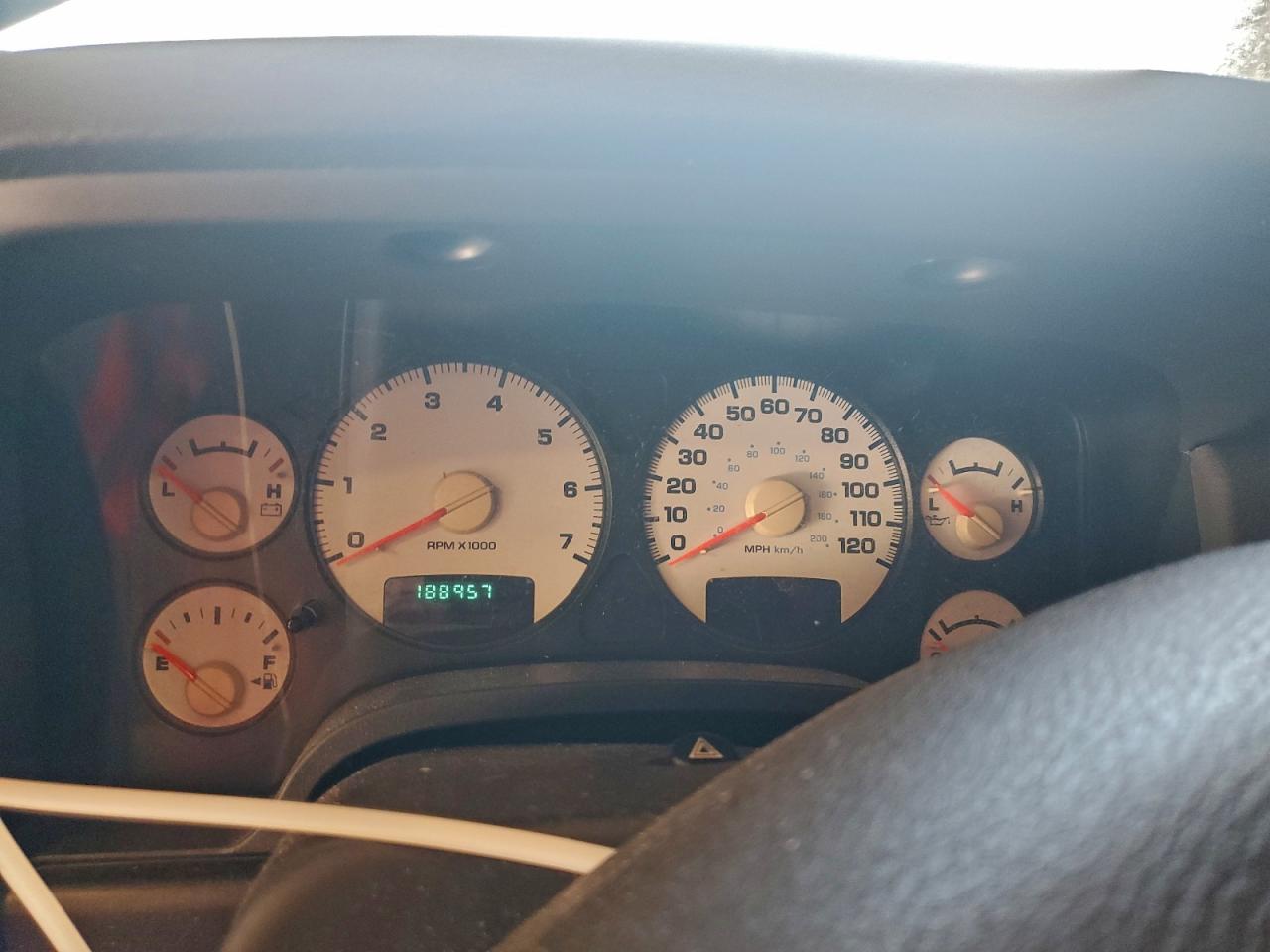 Dodge Ram 1500 St Image 8