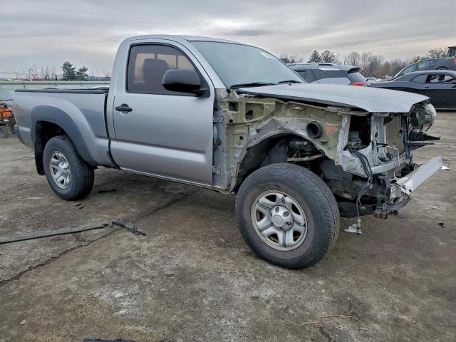 Toyota Tacoma Image 12