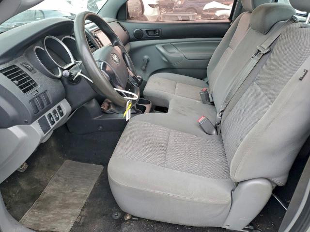 Toyota Tacoma Image 10