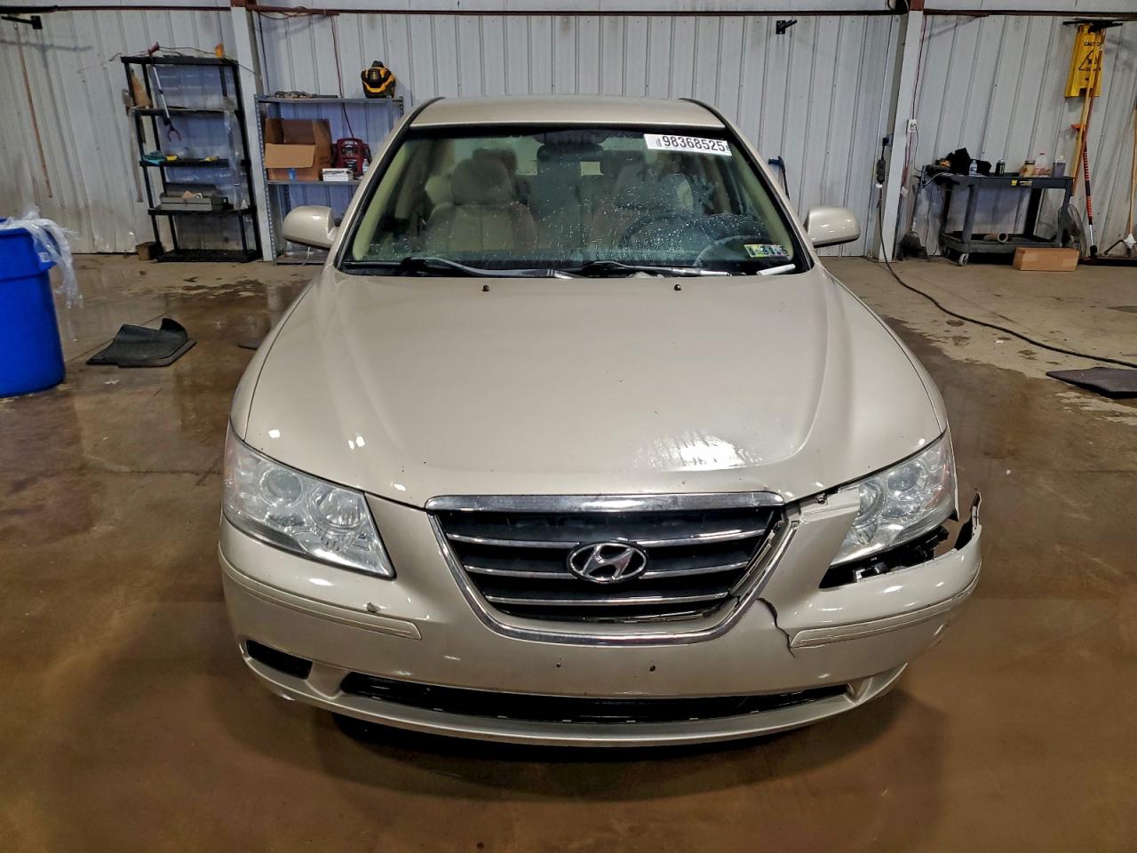 Hyundai SONATA Gls Image 4