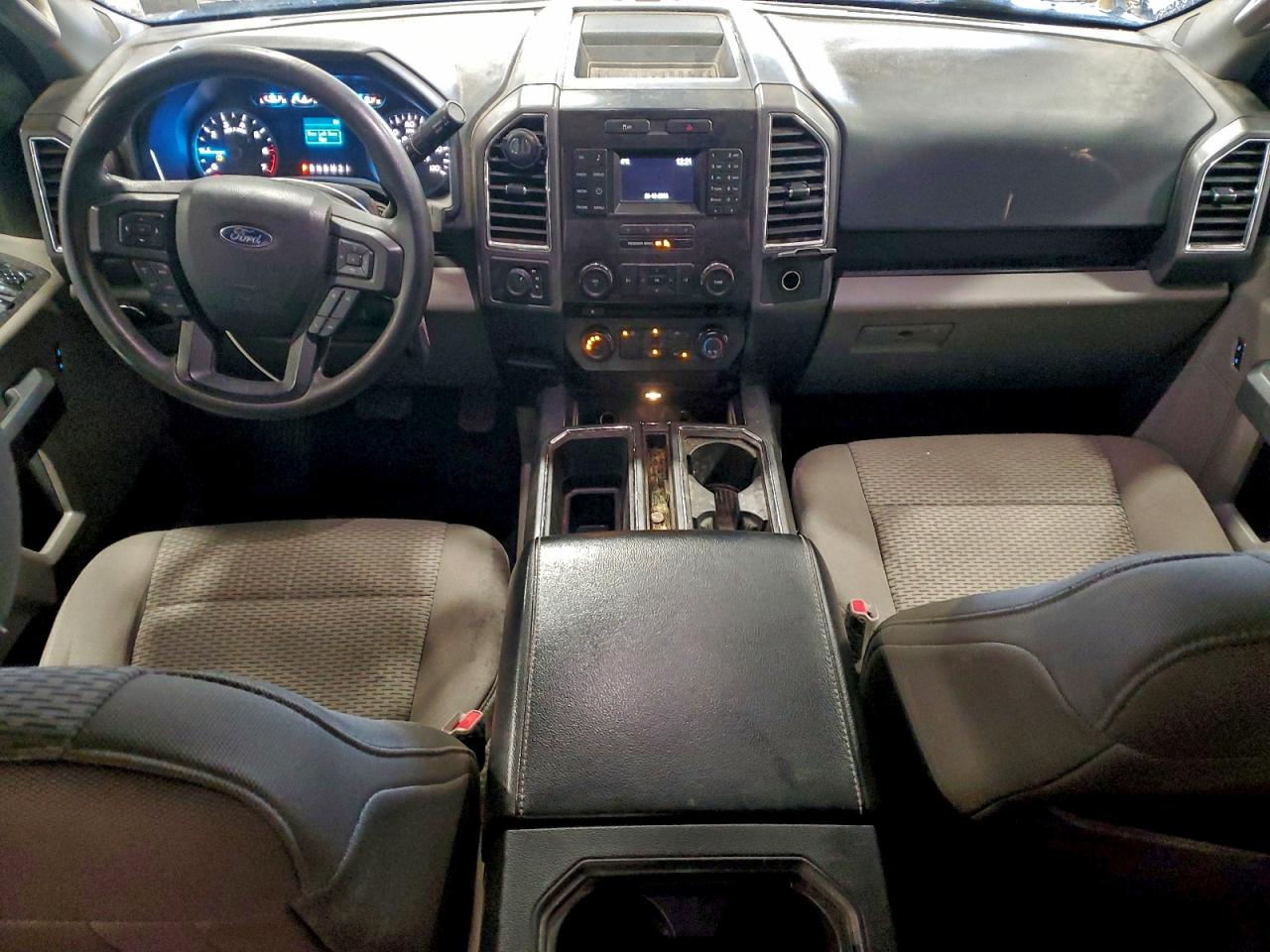 Ford F-150 Supercrew Image 5