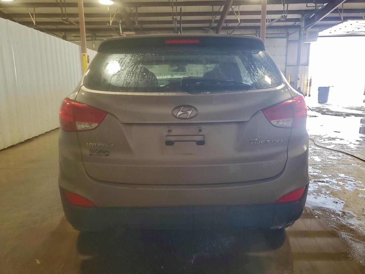 Hyundai TUCSON Gls Image 13