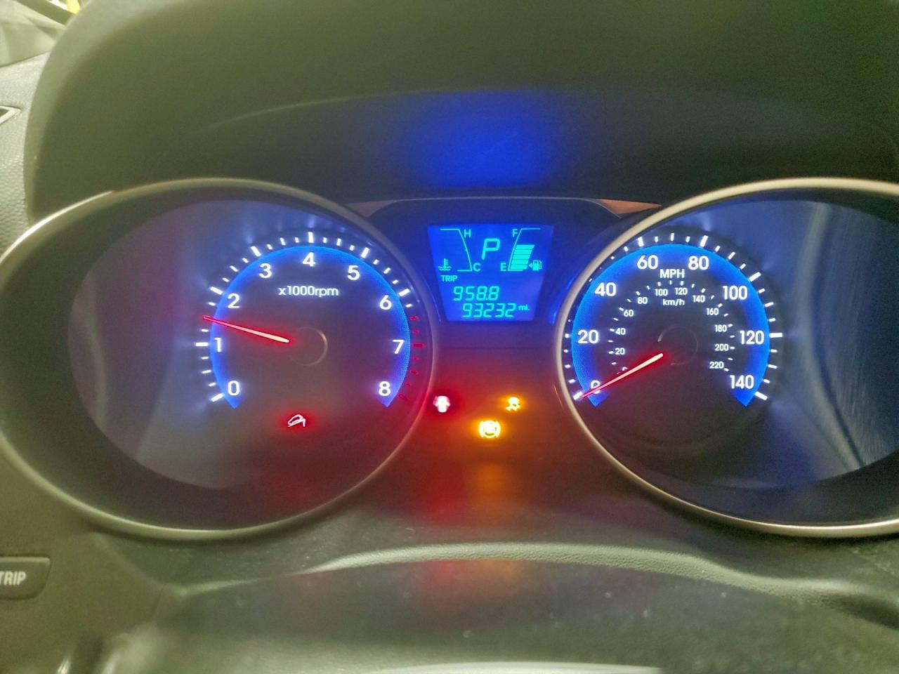 Hyundai TUCSON Gls Image 11