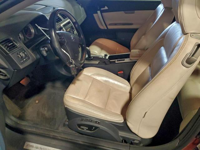 Volvo C70 T5 Image 11
