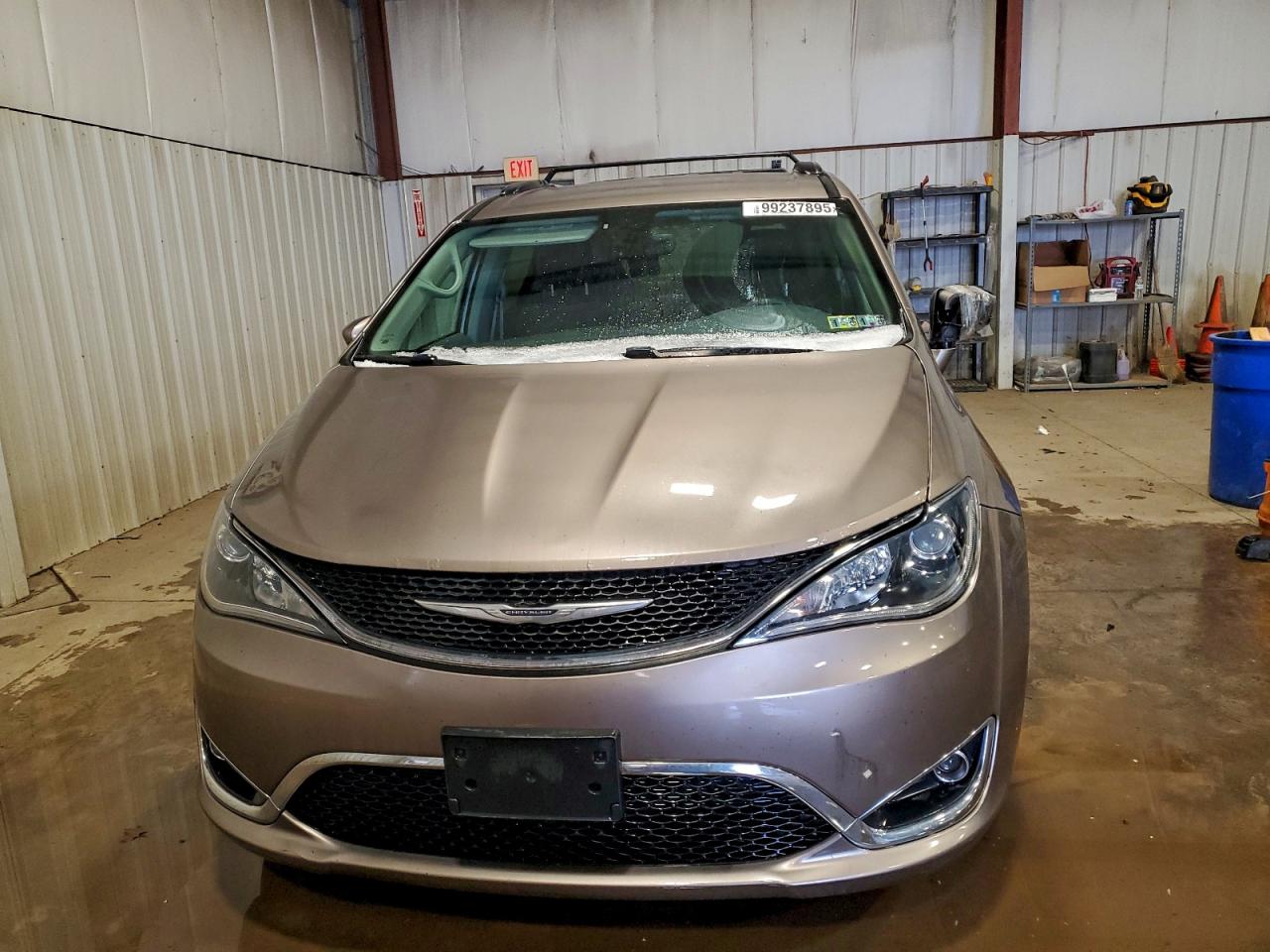 Chrysler Pacifica Touring L Plus Image 7