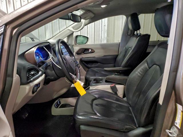 Chrysler Pacifica Touring L Plus Image 4