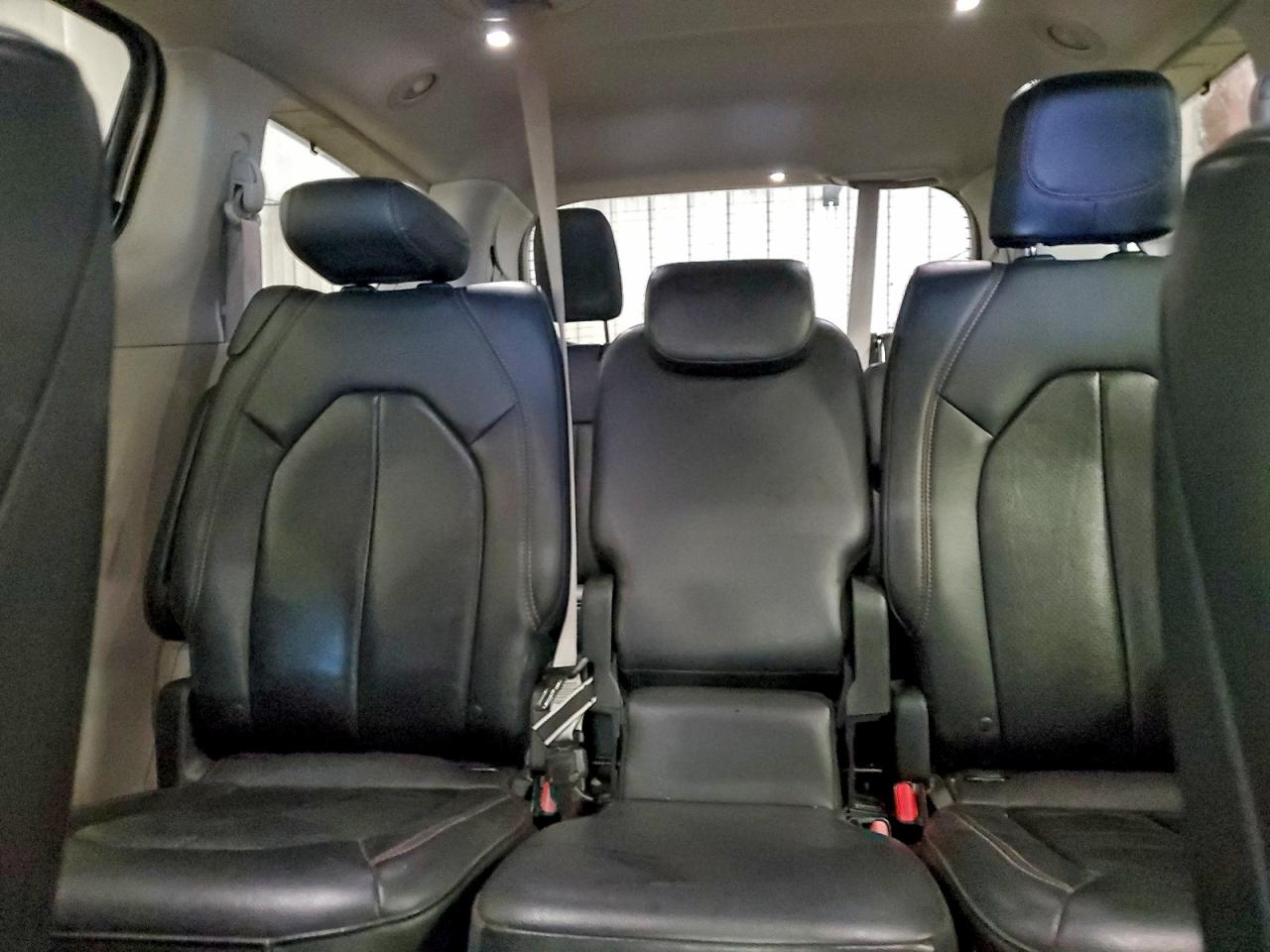 Chrysler Pacifica Touring L Plus Image 11