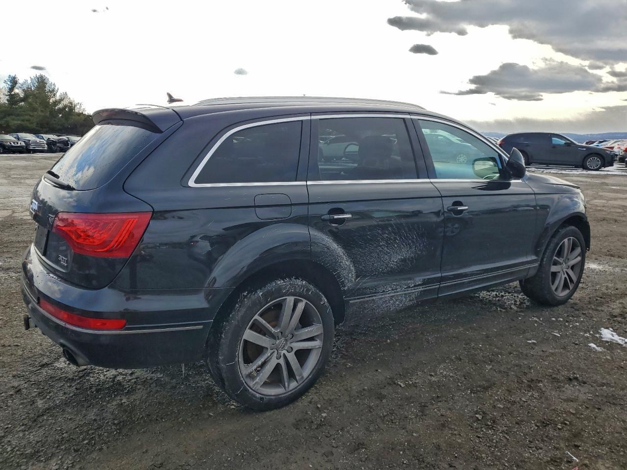 Audi Q7 Premium Plus Image 2