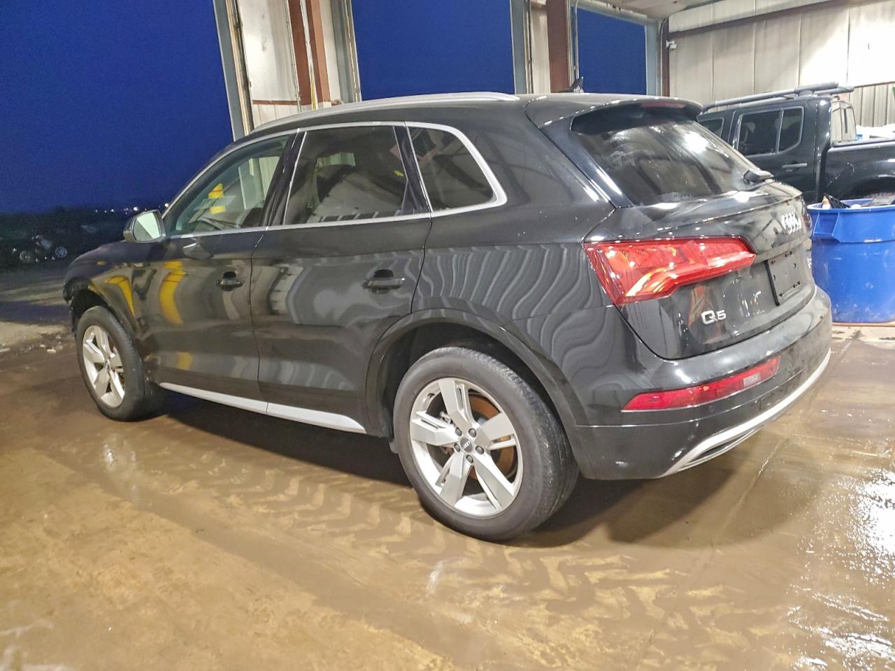 Audi Q5 Premium Plus Image 2