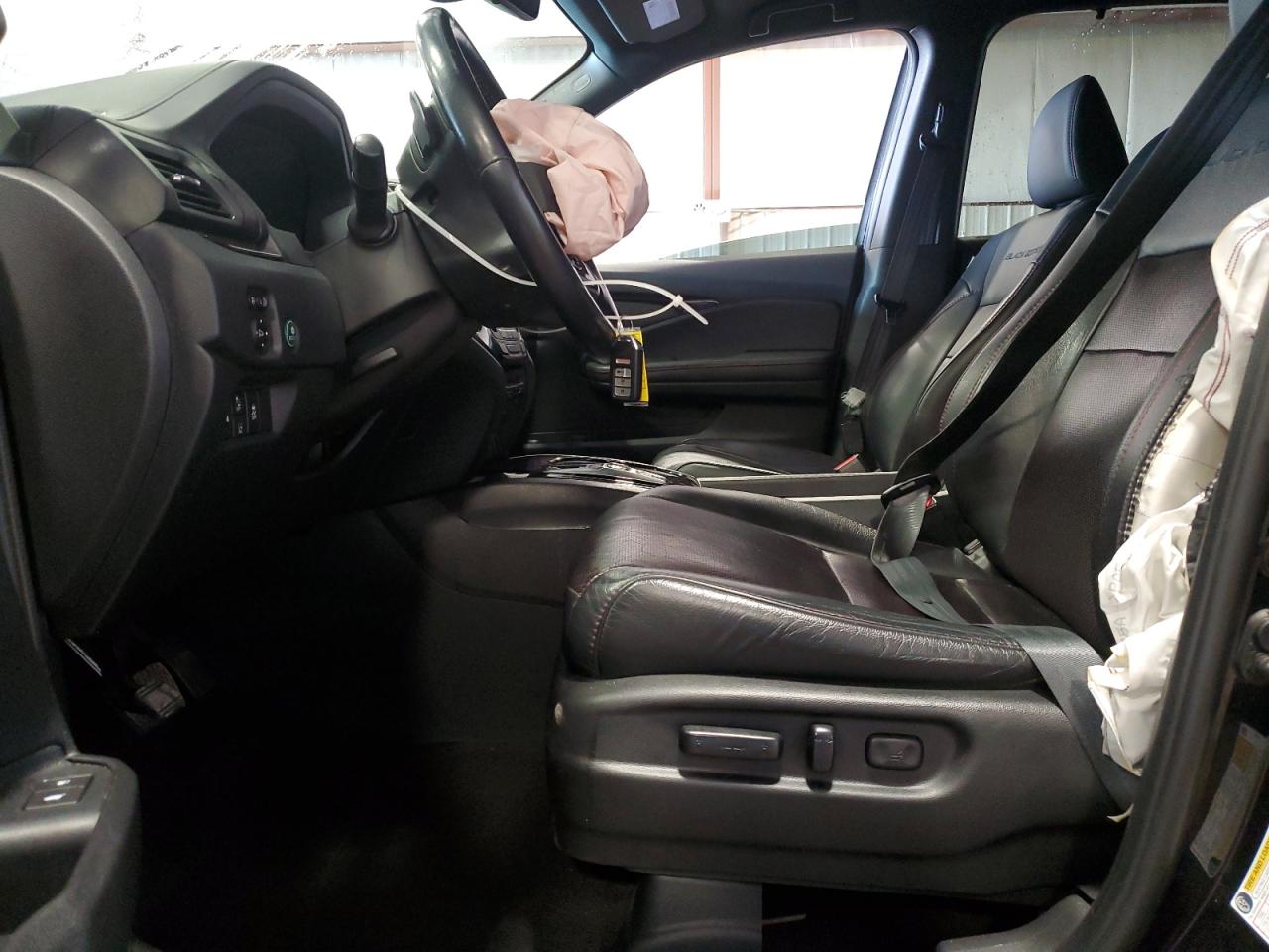 Honda Pilot Black Image 3