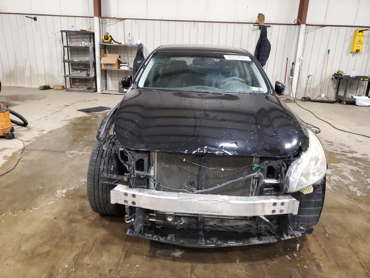 INFINITI G37 Image 3