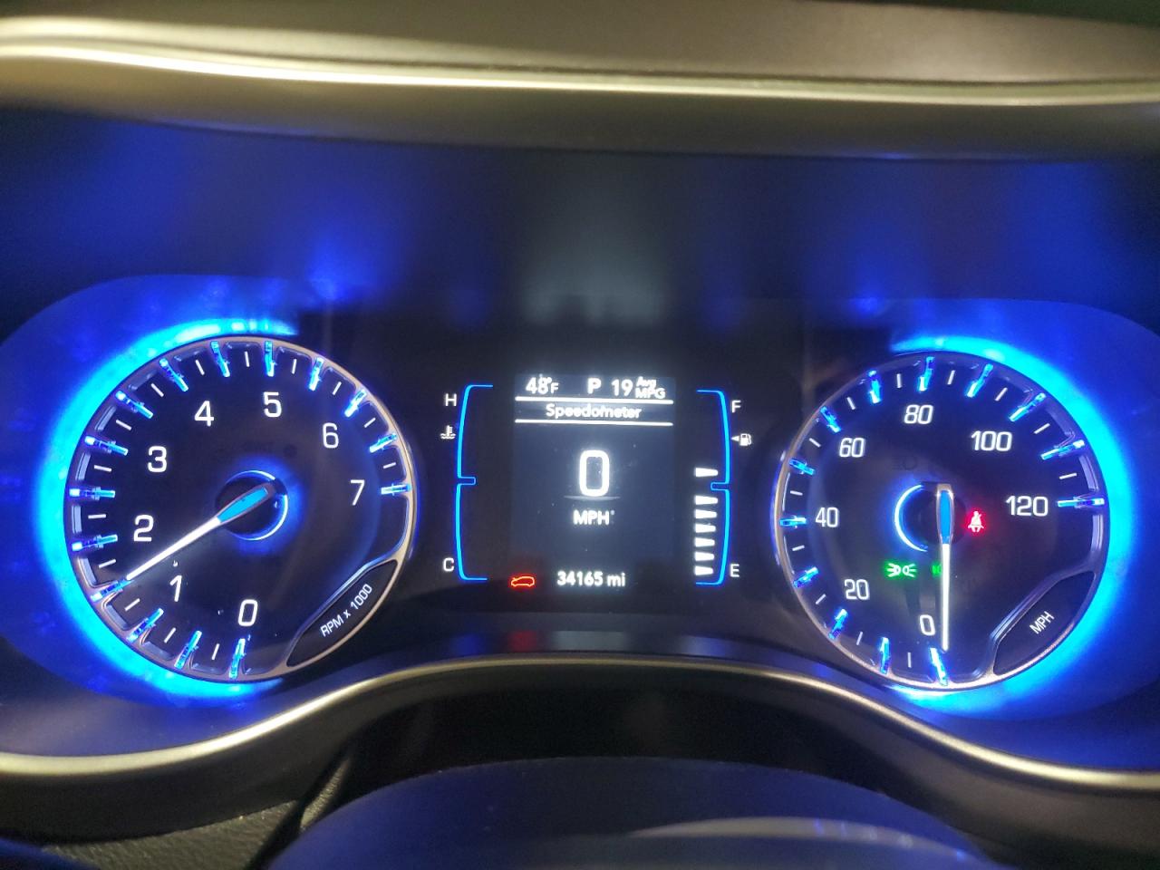 Chrysler Pacifica Touring Image 13