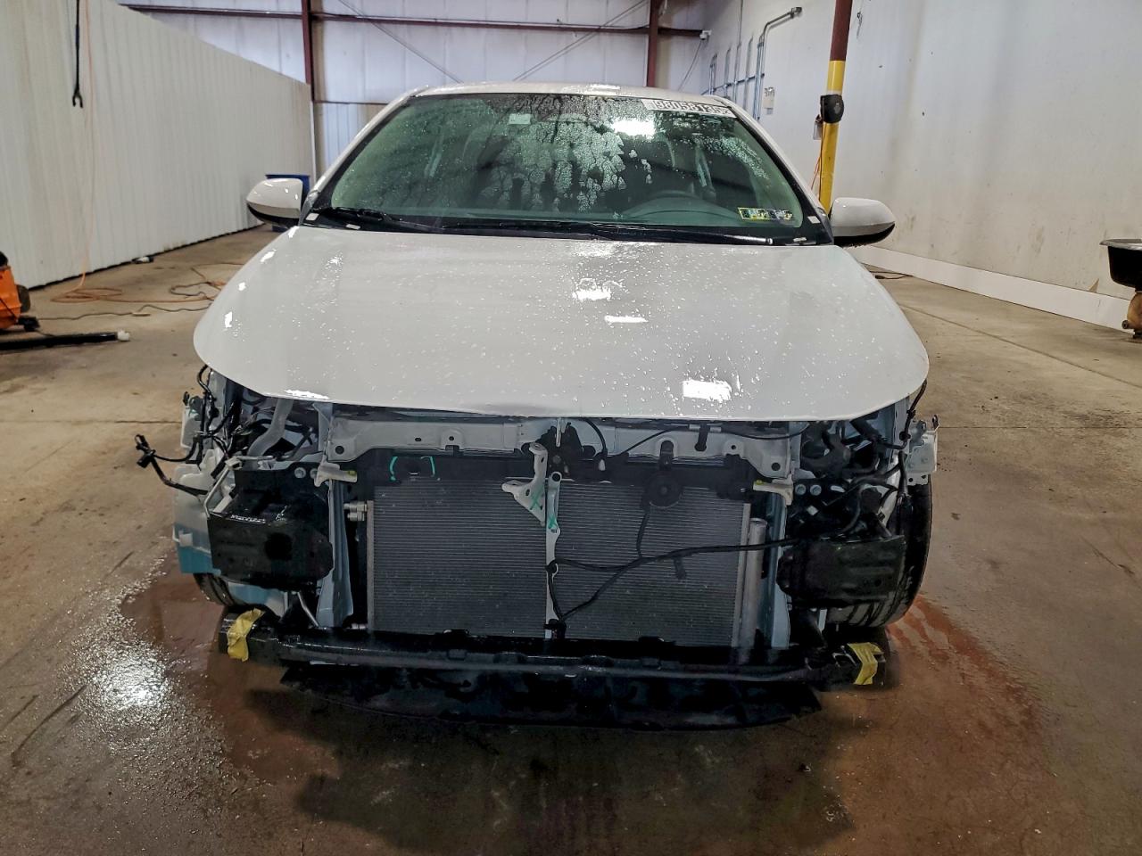 Toyota Corolla Le Image 13