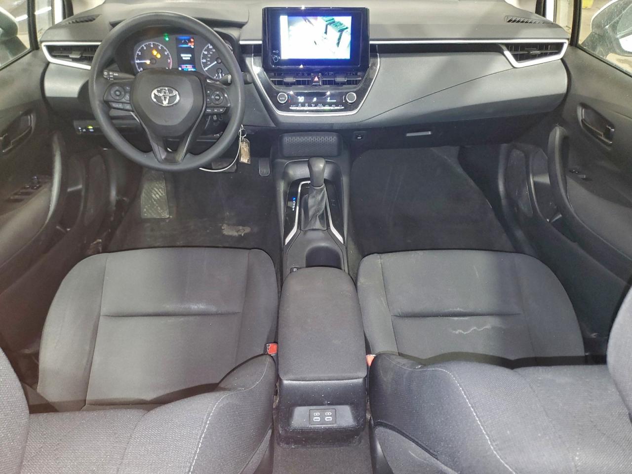 Toyota Corolla Le Image 8