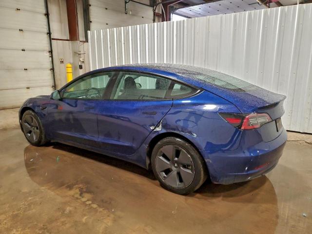 Tesla Model 3 Image 3