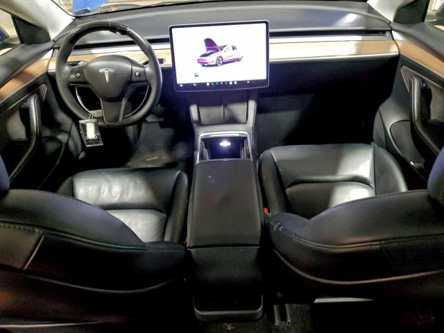 Tesla Model 3 Image 12