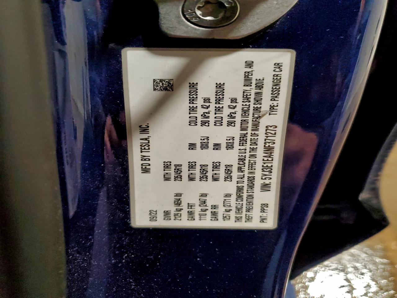 Tesla Model 3 Image 11