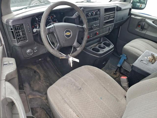 Chevrolet Express Image 12