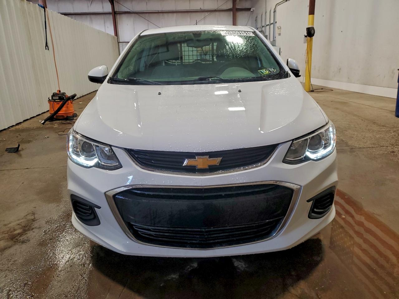 Chevrolet Sonic Image 7